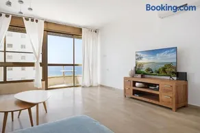 Miklat Family Apt Balcony & Sea View By Feelhome - Image 3