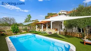 Holiday Home San by Villas Guide - Image 1