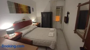 Apartment & Rooms Constantí - Image 4