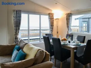 Beachcomber Lodge - Image 3