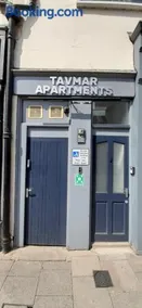 Spacious City Center 2 Bed Apartment Free Wifi - Image 2