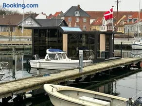 Hyggeligt ophold i hjertet af Bogense Gamle Havn - Image 4