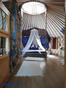 Mennyország Jurta Hotel - Image 4
