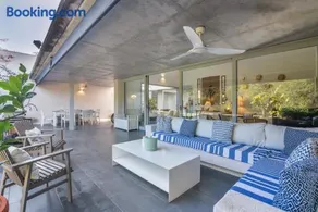 Villa avec jardin, barbecue et internet haut débit - Image 5