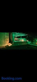 Bungalow - Image 1