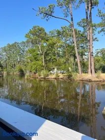 Back Bay Beach Retreat - Image 2
