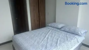 Amplio apartamento con ubicación inmejorable - Image 5