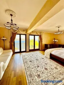 Dreamvilla VIP - Image 1