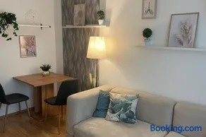 Duna Park Apartman - Image 1