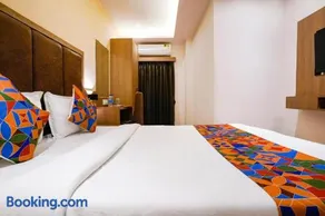 Hotel Atithi Regency Near Airport Terminal 2 - Image 4