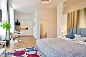 Halle Suites by FullHouse - free parking & WiFi - Image 4