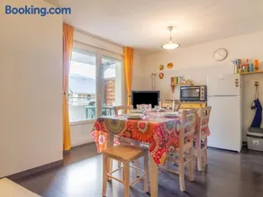 Agréable T2 Cabine avec Piscine, Balcon et WiFi à Luz-Saint-Sauveur - Image 1