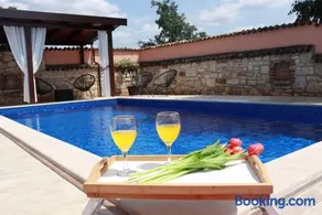 POREČ Villa Luna with pool - Image 2