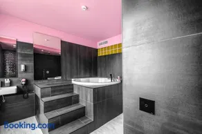 sky DEEP jacuzzi sauna 30 FLOOR - Image 3