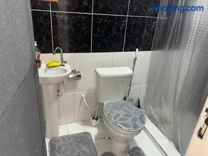 Suite 1, Casa Amarela, Segundo Andar - Image 5