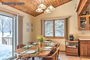 Cedar Cottage, Private Beach on Lake Leelanau - Image 3