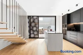 GuestReady - Age of Discoveries homes - Image 2
