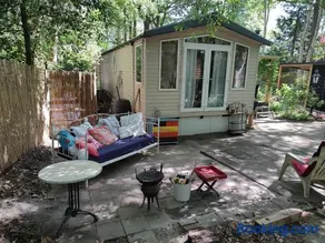 Chalet met veranda aan bosrand - Image 2