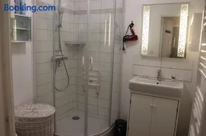 Villa des sables avec 1 studio pour 2 personnes pouvant être complété par une chambre avec sa salle de bain et WC si 4 personnes - Image 4