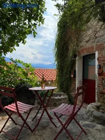 Charming stone house in Eus - Vue sur les Montagnes & Confort 2025 - Image 3