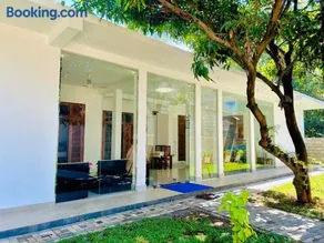Blue Heaven Guest House Wellawaya - Image 3