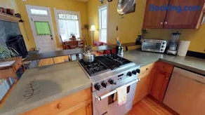 Just Two Blocks From Downtown Bozeman, The Dahlia House Is A Tucked Away Retreat - Image 4
