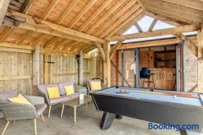 5 Bed in Tiverton oc-48151 - Image 3