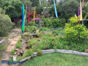 Amazing Santa Cruz Landscaped Paradise - Image 4