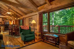 Grey Haven Cabin · Grey Haven Cabin in Connestee Falls - Image 3
