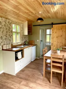 Stepping Stones Glamping ‘the olive’ - Image 4
