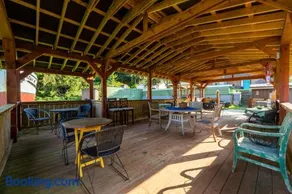 The Cabins at Alert Bay - Image 1