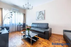 NOTRE DAME - Huge sunny modern 2BR flat - Terrace - Image 3