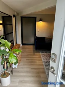 NEW Modern apt w/pool & hot tub in nature - Image 2