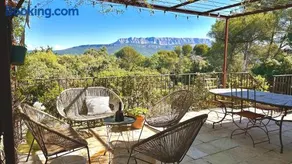 Villa Aix en Provence Ste-Victoire VUE MAGNIFIQUE - Image 3