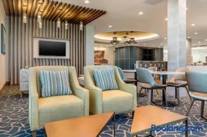 Holiday Inn Express Bettendorf - Davenport NE by IHG - Image 5