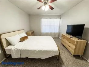 The Springs Modern and Stylish 2BR Near TX State - Image 1
