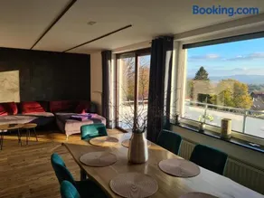 Moderne Ferienwohnung mit Aussicht - Image 3