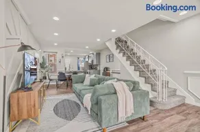 Uptown Gem! Immaculate-Comfort-Character! - Image 3
