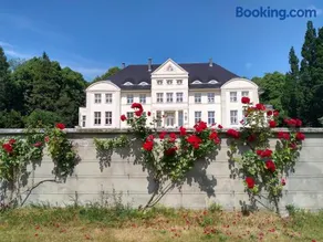 Schloß Wichmannsdorf - Image 3