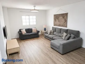 Sardina Beach Retreat - Image 2