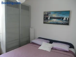 HVAR CENTRAL APARTMENT - Image 3