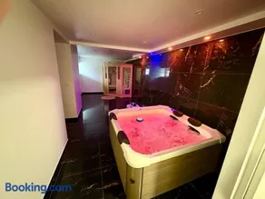 Maison 3 étage 135 m2 jacuzzi sauna 10 personnes - Image 1