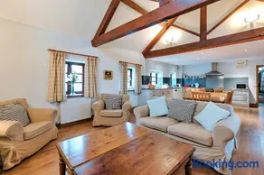 Finest Retreats - The Onibury - Image 1