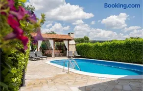Two-Bedroom Holiday Home In Imotski - Image 4
