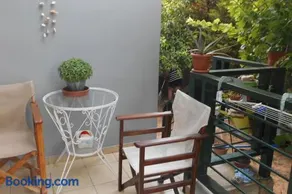 Pela's studio 10 minutes from the Athens airport - Image 1