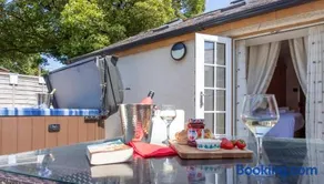 The Cottage - Image 3