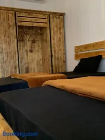 Arwaa Boutique - Image 2