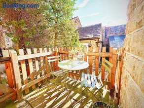 Fox Cottage - Cosy Stay on Pateley High Street - Image 4