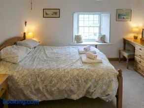 Chapel Cottage - Image 3