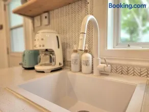 Boho Chic Tiny House with Hot Tub - Image 3